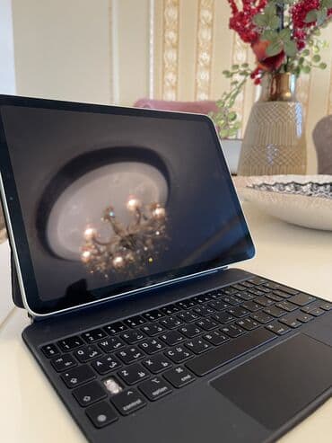 Другие планшеты: Ipad air 4 64 GB M1 Çipi Var 2-3il əvvəl dubaydan magic keyboardla — 2