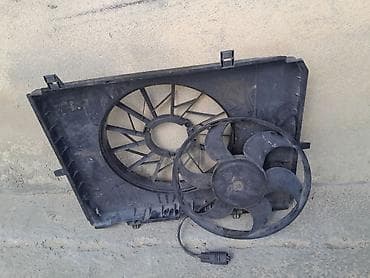 Avtomobil radiator soyutma ventilyatoru və çərçivəsi (şirroud)