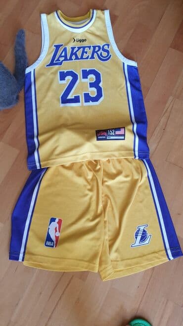 karate paltarı: 8,9,10yaşa basketbol paltarı.turkiyeden alınıb.cox — 3