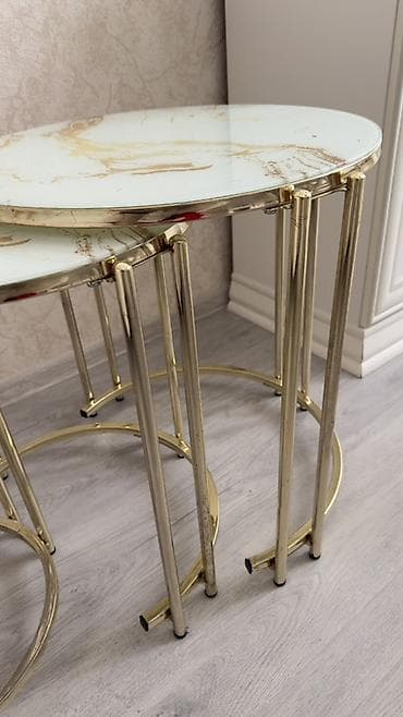 стеклянный стол: 3-lü masa dəsti satılır — 2