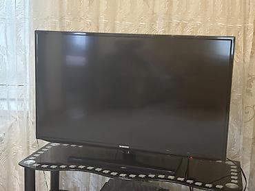 Samsung LED televizor - Ekran: təxminən 32–40 düym diaqonal (şəkilə