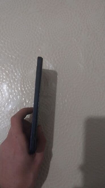 Fly: Xiaomi Redmi smartfon - Brend: Redmi (Xiaomi) - Rəng: Tünd mavi/qara — 3