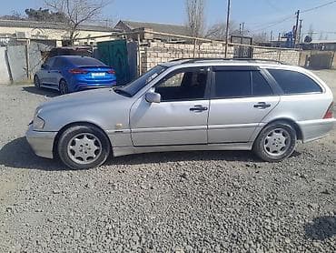 xrom kalpak: Mercedes-Benz C-Seriya Universal (W202) – gümüşü rəngdə, stansiyon — 1
