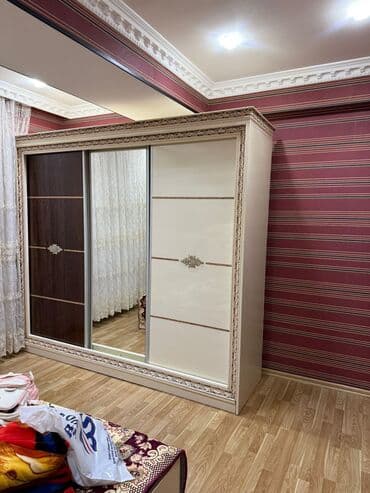 xırdalan kiraye evlər: Mənzilin təsviri Xırdalanda at heykəlinin yani 3 otaqlı mənzil,tam — 15