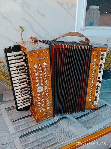akustik gitara qiymetleri: Zakaz toy qarmon pramoy qirifdi icinde Alman istehsalı olan 31 — 8