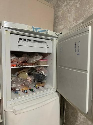 Маслобойки: Б/у 2 двери Indesit Холодильник Продажа, цвет - Белый — 5