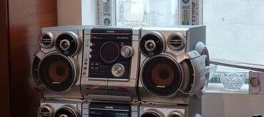 Lamborghini: 3800 w Güclü səs sistemi 2 Basoviki 2 Səs Kalonkaları var — 9