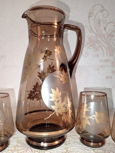 бокал: 1970 ci ilin Çexslovakiya istehsalı olan orjinal bogema dolça və 6 — 4