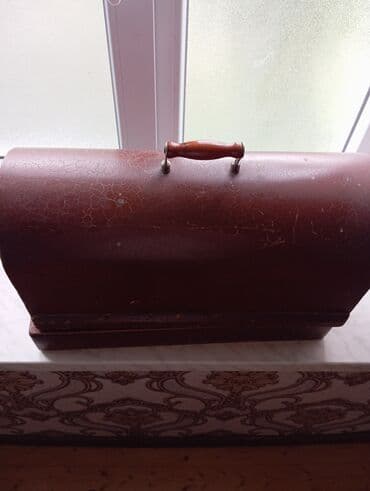 купить окно пластиковое бу: Klassik mexaniki tikiş maşını – taxta bazalı, üstü qapaqlı komplekt — 1