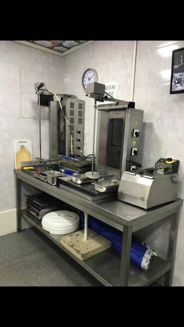 restoran kiraye verilir: Xətai rayonu Əhmədli metrosunun yaxınlığında yol kənarı,sahəsi 9kv/m — 10