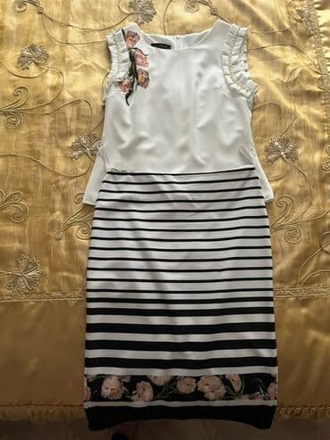 Qazanlar: Qadın paltarı – zərif dizayn - Üst hissə: ağ rəng, qolsuz, çiyinlərdə — 1