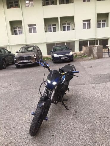 motor kaski: Motosiklet – şəhər və yüngül ofroud üçün çevik street/supermoto tərzi — 2