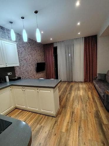Mənzillər: İcarəyə verilir 3 otaqlı yeni tikili 102 m², Ağ şəhər q. Kateqoriya — 6