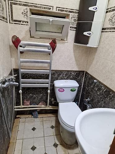 Razinde kirayə ev ev heyet evi otaq yoldaşı axtarılır ev 3 otaqlıdır — 1