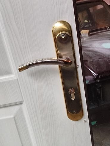 seyf qapılar kataloqu: Seyf qapı yaxşı vezyetdedi zamok iceri cöl elcekler teze sekilde nece — 4