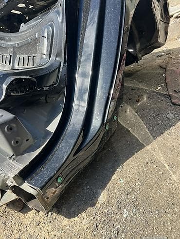 dirsekli val: BYD…Məhsul: Avtomobilin sağ yan eşik və qapı açılışı hissəsi (karoser — 1