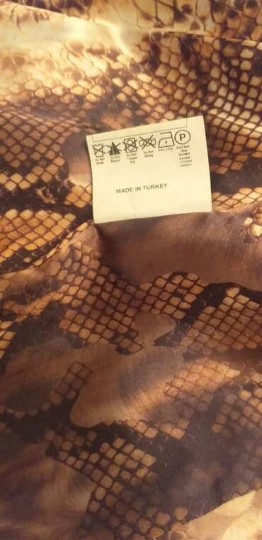 женские дубленки турецкого производства: Yaxşı vəziyyətdə Türkiyə istehsalı olan qadın paltoları satılır. 3 — 7