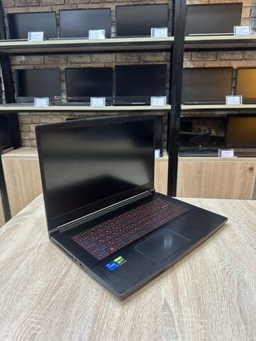 notebook altlığı: İşlənmiş MSI, 15.6 ", Intel Core i5, 512 GB, Ödənişli çatdırılma — 2