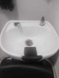 kosa və keçəl şəkilləri: Yeni, Saş yuyulması kreslosu — 3