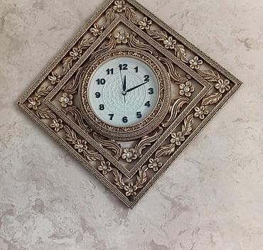 Divar saatları, Saniyə əqrəbi