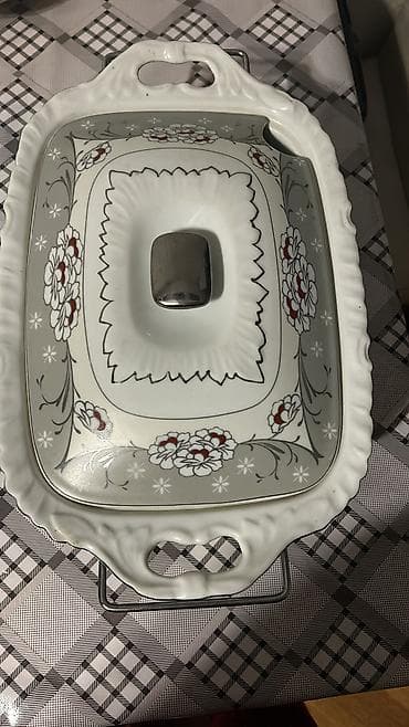 yeməli gil: Yenidir, altinda şam yerlesdirmek uçun yer var yemeyi isti saxlayir — 2