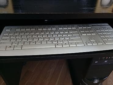 купить ноутбук бу: Masaüstü kompüter dəsti 
iki ədəd dinamik 
Kompüter masası 
HP printer — 2