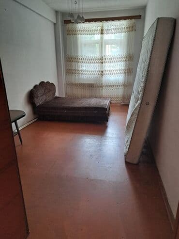 koroğluda kiraye ev: Bakixanov qəsəbəsi(Razin),Razin talkuçkasın yanında olan,2/11 — 1