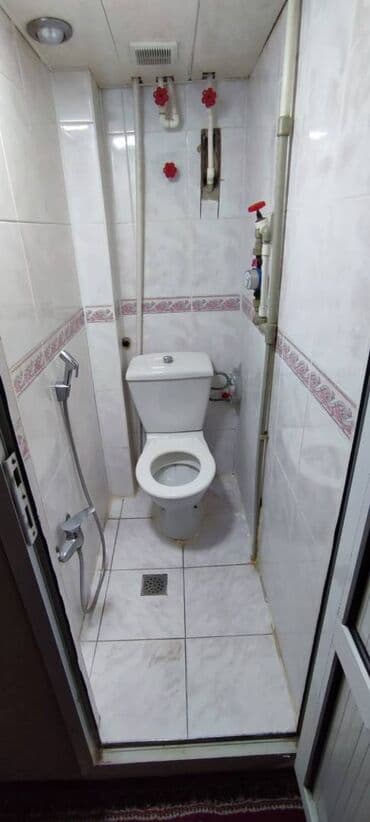 kirayə mənzillər 2022: Nərimanov rayonu Nərimanov metrosunun yaxınlığında köhnə tikili — 10