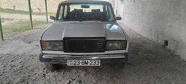 maşın 190: VAZ 2107 sedan - Kuzov: klassik 4 qapılı sedan, ağ rəng - Mühərrik — 2