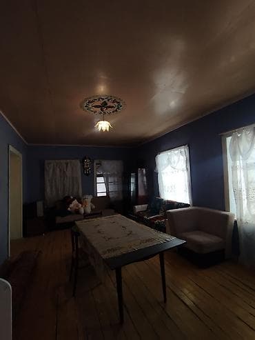 ucuz heyet evi: Ikimərtəbəli həyət evi və geniş torpaq sahəsi 6 sot 1 sot 120.000 — 9