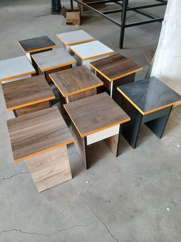 tek carpayilar qiymeti: Masaüstü və yataq yanı üçün kiçik stol kolleksiyası - Modellər — 3