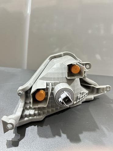 dönmə işığı: Sağ ön, Toyota Aqua, Yeni — 3