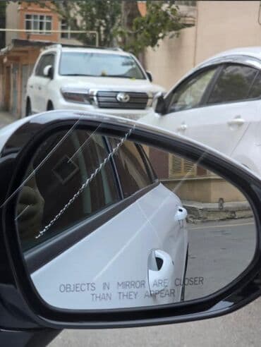 diffuzor: Kia K5 sedan – ağ rəng, fastback silueti və panoramik şüşə dam — 5