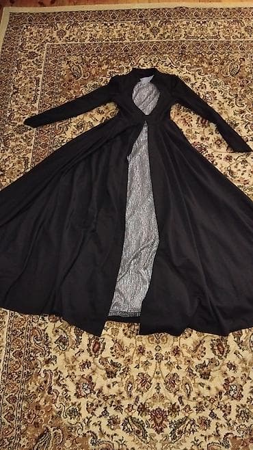 350 manata tikilib 150 manata satiram 1 defe geyilib əla paltardı