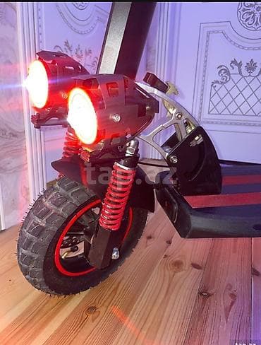 Güclü elektrikli skuter - İki parlaq ön fənər və arxa stop işığı – — 2