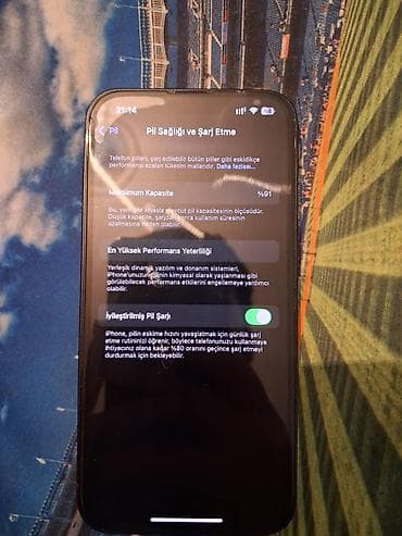 playstation 4 pro kreditle: IPhone 13, Qara, Simsiz şarj — 4