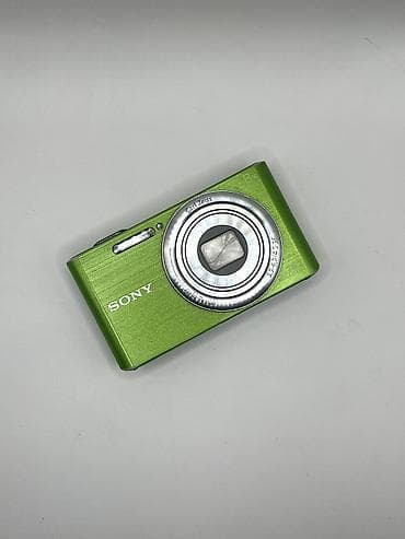 taipsi adapter: Hər bir modelin üzərində yaddaş kartı batareya və adapter verilir — 8