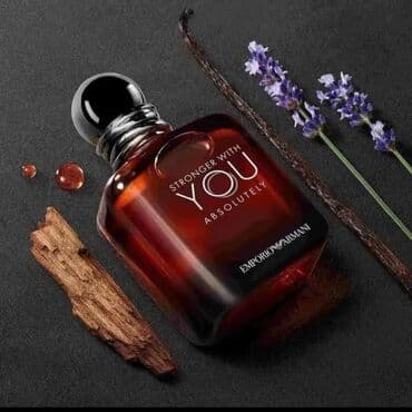 Parfüm seçimi üçün dörd məşhur brendin orijinal flakonları: - Emporio