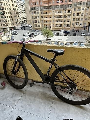 Şəhər və yüngül off-road sürüşü üçün universal velosiped