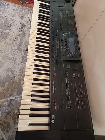 roland: Sintezator, Roland — 1