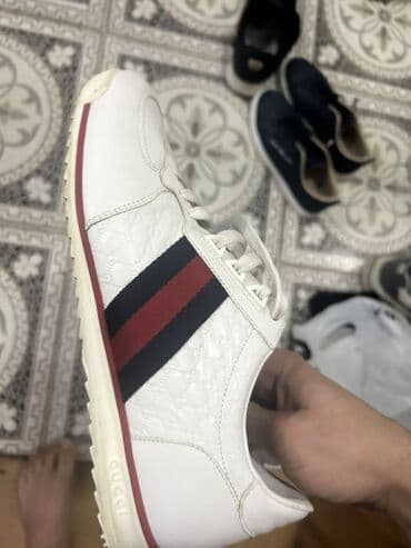 Botinkalar: Məhsul: Gucci kişi krossovkası - Rəng: ağ, qırmızı–tünd göy zolaqlı — 2