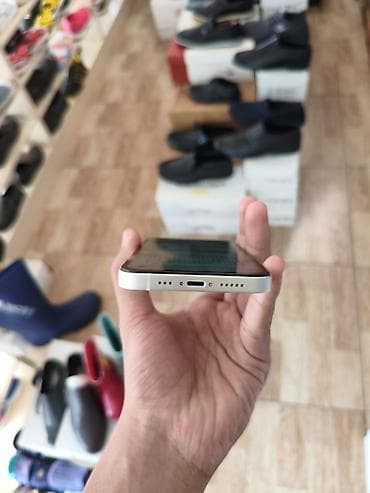 iphona 14: IPhone 13, 128 ГБ — 3