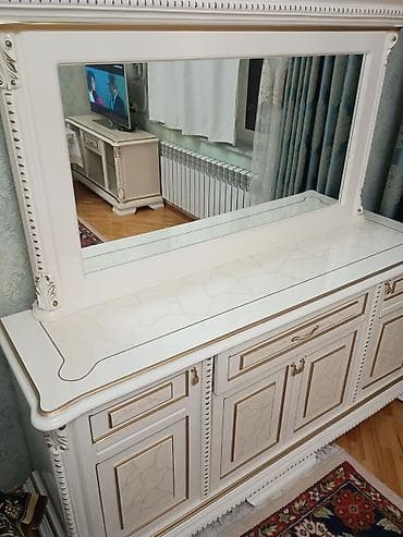 komod: Klassik üslubda ağ rəngli dəst: TV stendi və güzgülü komod Türkiyə — 3