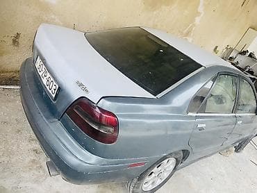 daewoo nexia 2011: Volvo S40: 9.1 l | 2002 il 250 km Sedan — 1