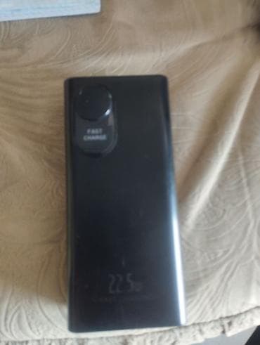 Power bank – sürətli enerji yığma dəstəyi ilə Xüsusiyyətlər: -