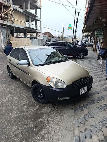 moto debilqe: Hyundai Accent: 1.5 l | 2008 il Sedan — 1
