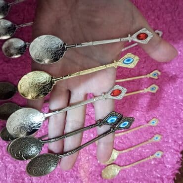 qaşıq dəstləri: Gözmünçugulu. qirmizi. däşlarla. müräbbä. qaşiglari — 7