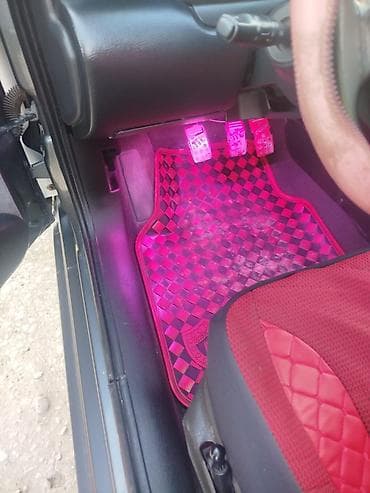 opel astra c: Sedan avtomobil – boz rəng - 4 qapı, 5 yerlik - Ön və arxa optikalar — 9