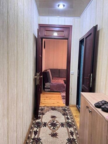 20 yanvarda 2 otaqli evler: 20 Yanvar metrosunun yanında,5 mərtəbənin,1-ci mərtəbəsində,2 — 8