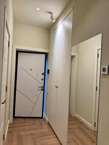 1 otaql: İcarəyə verilir 2 otaqlı yeni tikili 75 m², Ağ şəhər q. Kateqoriya — 9